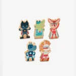 Set with 5 wooden superhero figures